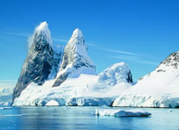 ノルウェージャンアンコール号で行く アラスカ氷河クルーズ 7泊8日 -シアトル発着(アメリカ)-