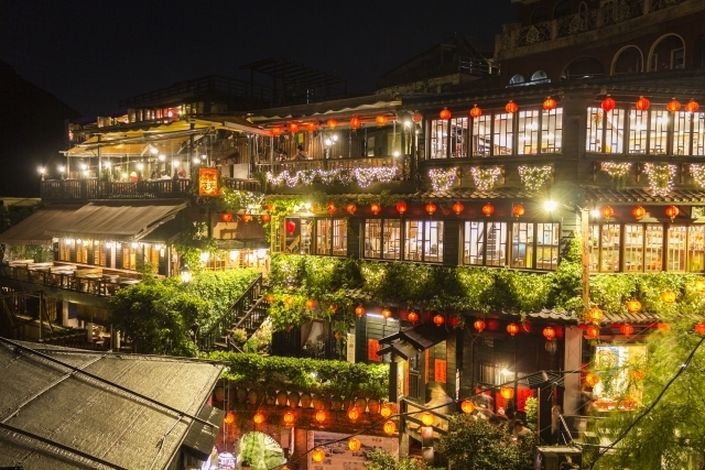 【お得‼楽々往復新幹線(名古屋~新横浜)付プラン※自由席】ダイヤモンド・プリンセスで行く 南国リゾート 沖縄・台湾クルーズ 10日間 (M417) -横浜発着-