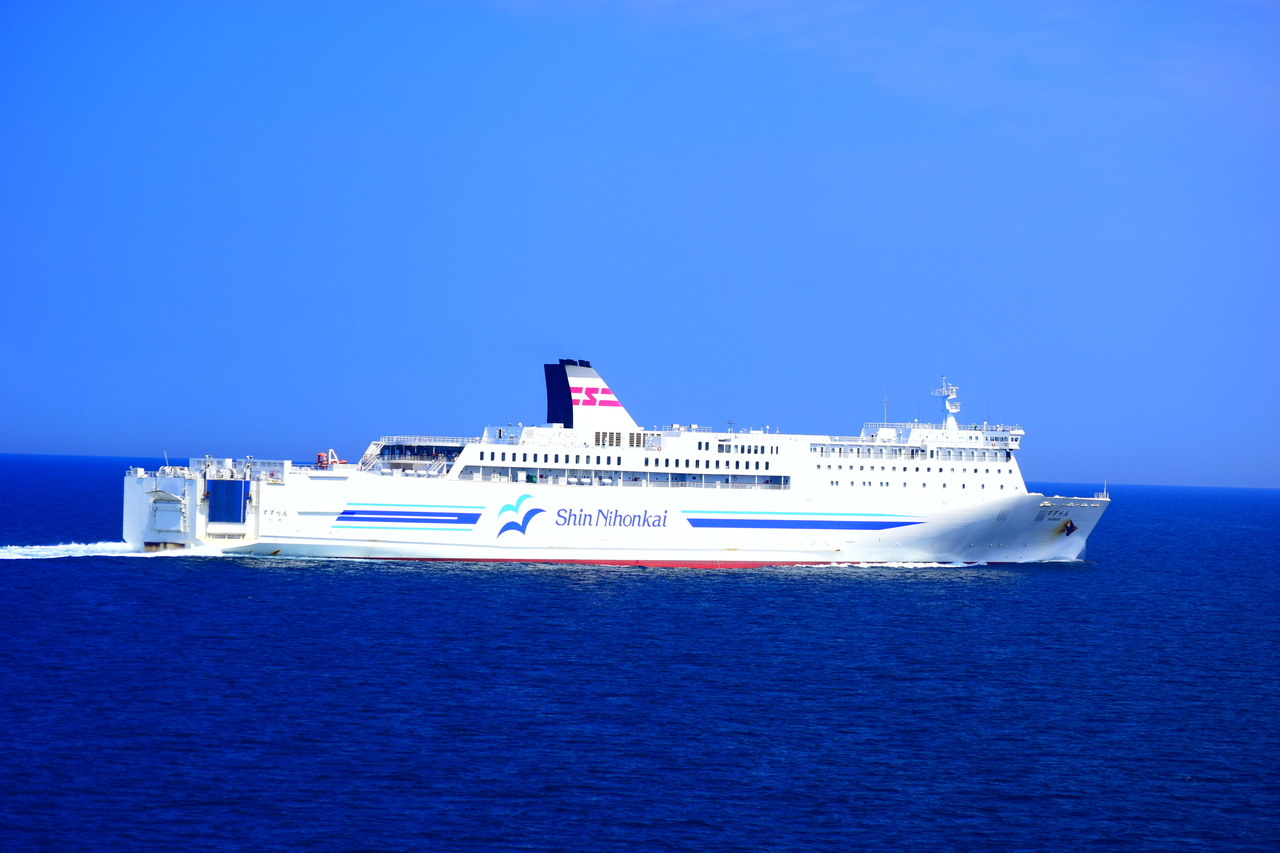 新日本海フェリー