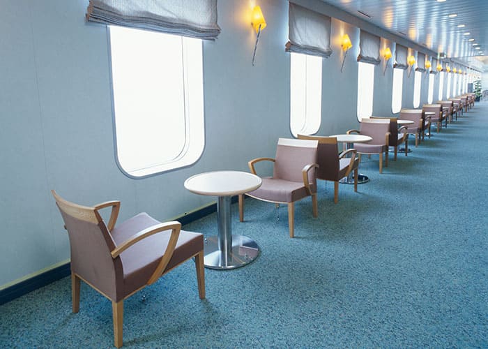 新日本海フェリー プロムナード