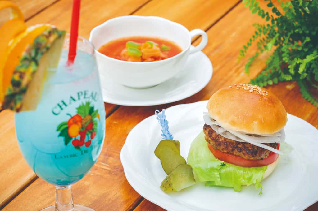 プールサイドレストラン＆バー 湖畔(料理)
