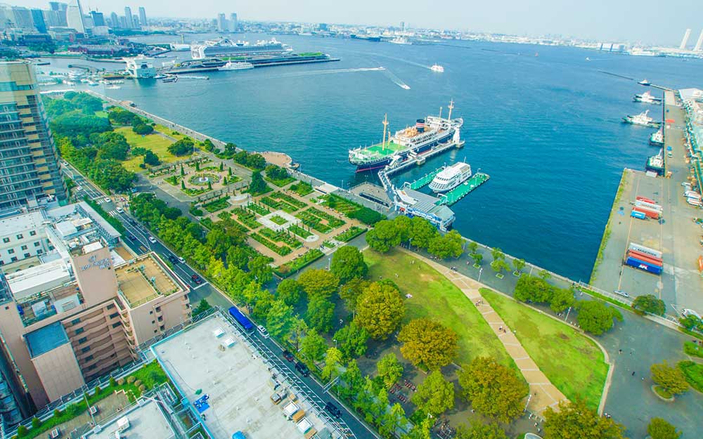 横浜港